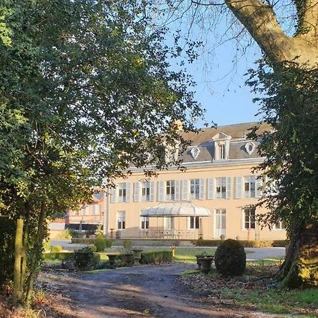 La Villa Des Arts Savigne-l'Eveque Екстериор снимка